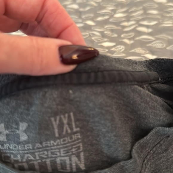 UNDER ARMOUR Charged Cotton heatgear long-sleeve shirt, Youth XL - Picture 9 of 9